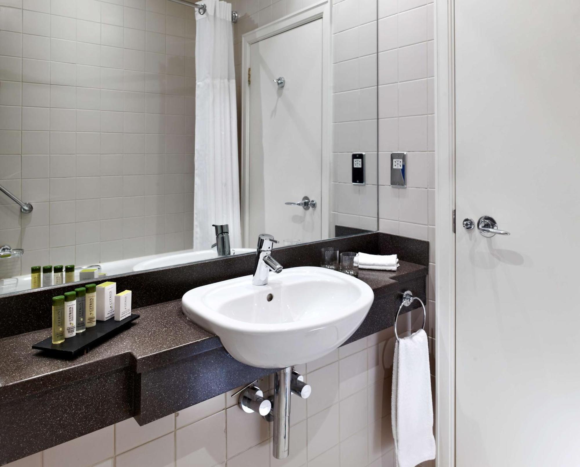Doubletree By Hilton Sheffield Park Hotel Ngoại thất bức ảnh